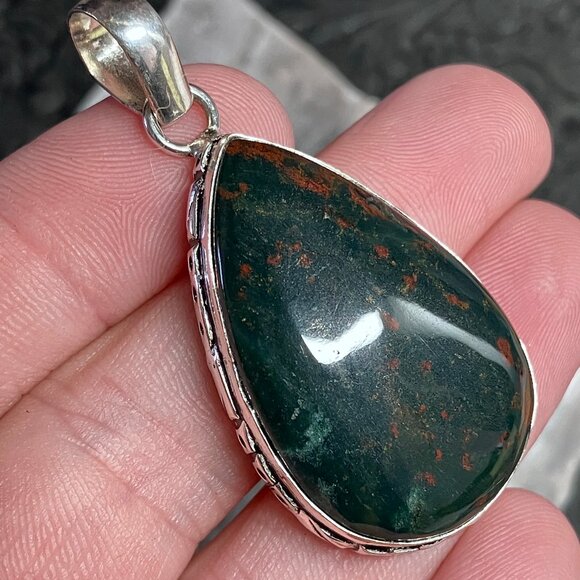 Heliotrope Bloodstone Pendant Stone Crystal Jewelry - Picture 5 of 10